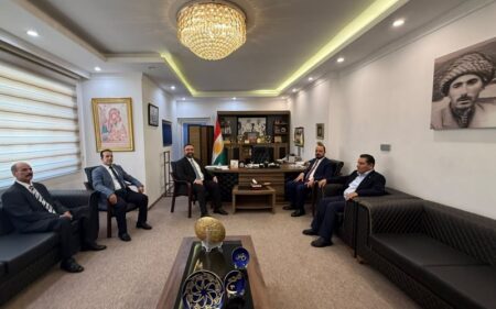 وزير النقل والاتصالات في حكومة أقليم كوردستان آنو جوهر يستقبل المدير العام للشركة العامة لإدارة النقل الخاص في العراق أحمد الموسوي