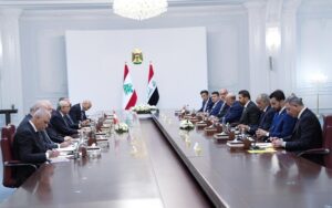 رئيس الوزراء العراقي علي فالح الزيدي، ونظيره اللبناني نواف سلام، يترأسان المباحثات بين البلدين