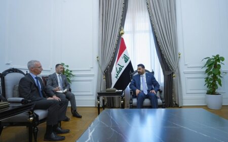 رئيس الوزراء العراقي علي فالح الزيدي يستقبل السفير الألماني في بغداد دانيال كريبر