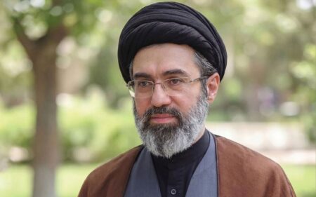قائد الثورة الاسلامية في إيران سماحة آية الله السيد مجتبى الخامنئي