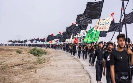 زوار أربعينية الإمام الحسين في العراق