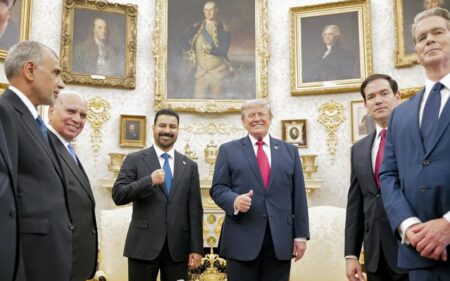 الرئيس الأمريكي دونالد ترامب يستقبل رئيس الوزراء العراقي علي الزيدي