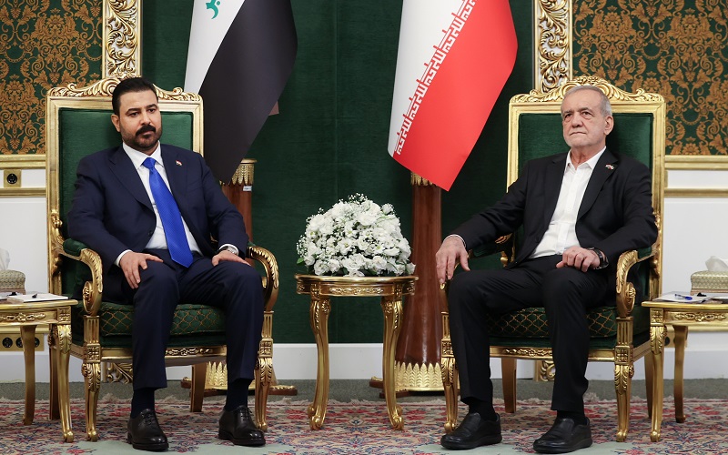 الرئيس الإيراني مسعود بزشكيان يستقبل رئيس الوزراء العراقي علي فالح الزيدي