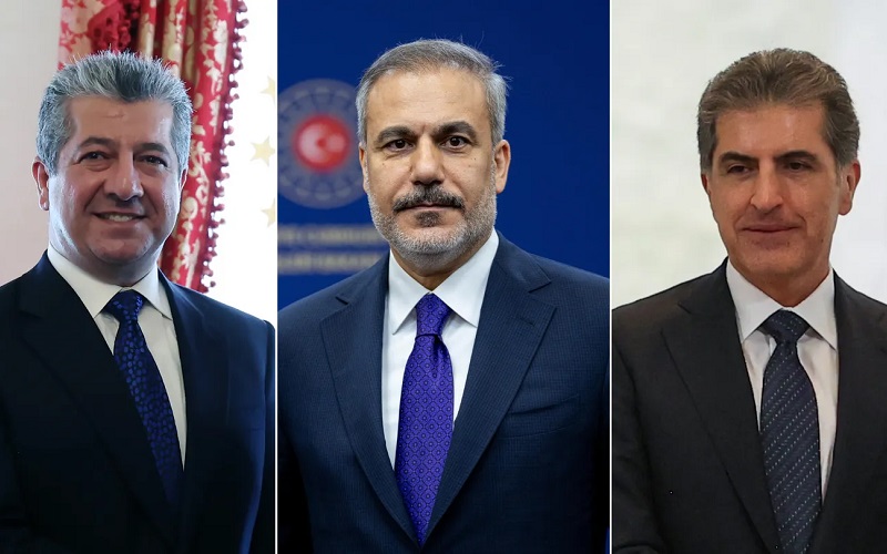 وزير الخارجية التركي هاكان فيدان يتوسط رئيس إقليم كوردستان نيجيرفان بارزاني، ورئيس حكومة الإقليم مسرور بارزاني