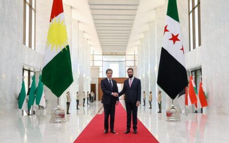 الرئيس السوري أحمد الشرع يستقبل رئيس إقليم كوردستان العراق نيجيرفان بارزاني