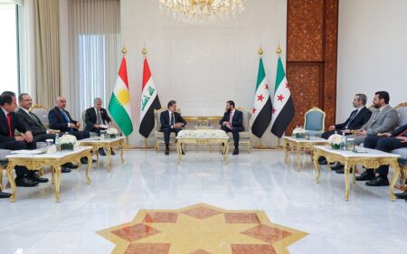 الرئيس السوري أحمد الشرع يستقبل رئيس إقليم كوردستان العراق نيجيرفان بارزاني