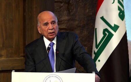 وزير الخارجية العراقي فؤاد حسين