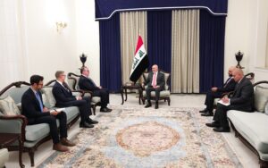 الرئيس العراقي نزار آميدي يستقبل القائم بأعمال السفارة الأمريكية في بغداد جوشوا هاريس