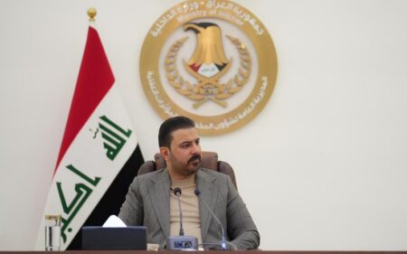 رئيس الوزراء العراقي علي فالح الزيدي في زيارة ميدانية إلى المديرية العامة لشؤون المخدرات والمؤثرات العقلية التابعة لوزارة الداخلية