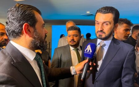 وزير الاتصالات العراقي مصطفى سند