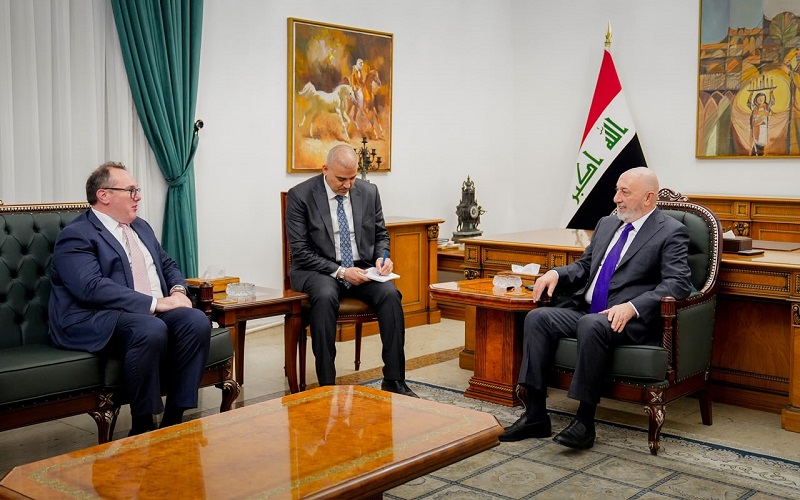الرئيس العراقي نزار آميدي يستقبل القائم بأعمال السفارة الأمريكية في بغداد جوشوا هاريس