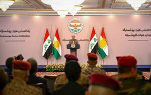 رئيس حكومة إقليم كوردستان مسرور بارزاني يلقي كلمة خلال مراسم الإعلان الرسمي عن توحيد قوات البيشمركة