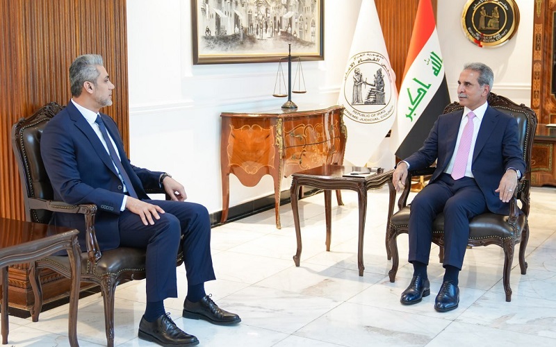 رئيس مجلس القضاء الأعلى في العراق القاضي فائق زيدان يستقبل سفير بلاده لدى إيران ياسر عبد الزهرة الحجاج