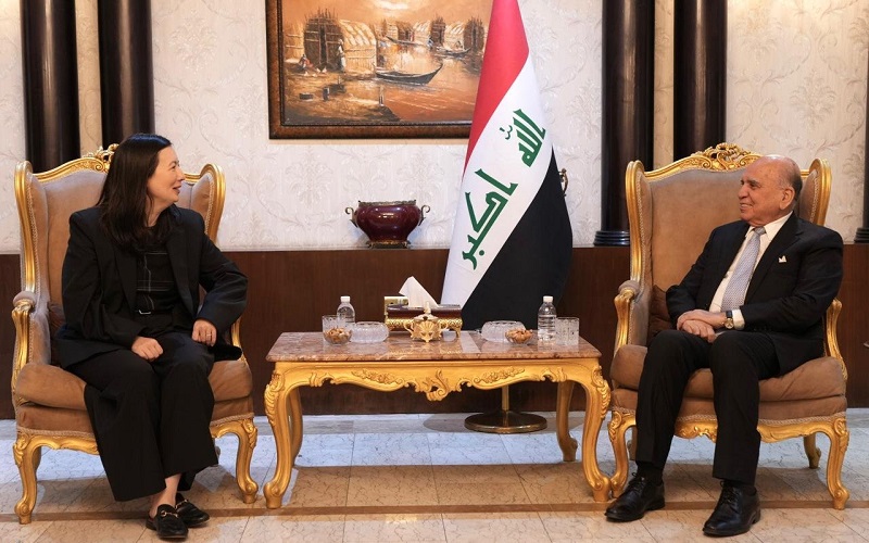 وزير الخارجية العراقي فؤاد حسين يستقبل مديرة برنامج مبادرة العراق في المجلس الأطلسي بواشنطن فيكتوريا تيلور