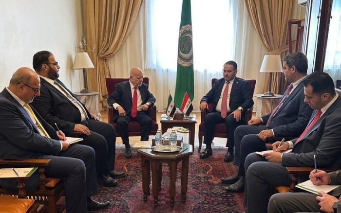 لقاء يجمع وزير التجارة العراقي مصطفى نزار العاني ووزير الاقتصاد والصناعة السوري محمد نضال الشعار