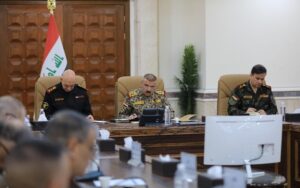 مدير مكتب القائد العام للقوات المسلحة العراقية الفريق أول الركن عبد الأمير الشمري يترأس اجتماعاً أمنياً رفيع المستوى لبحث آليات التنسيق الميداني والتعاون العسكري بين القوات الاتحادية وقوات إقليم كوردستان.