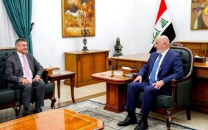 الرئيس العراقي نزار آميدي يستقبل للقائم بأعمال السفارة الأمريكية في بغداد ستيفن فاجين
