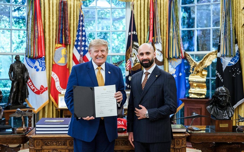 السفير العراقي الجديد لدى الولايات المتحدة كريكور دير هاكوبيان يقدم أوراق اعتماده إلى الرئيس الأمريكي دونالد ترمب