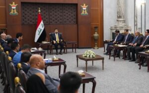 رئيس الوزراء العراقي علي فالح الزيدي يستقبل نخبة من رؤساء مراكز الدراسات والبحوث والفكر في البلاد