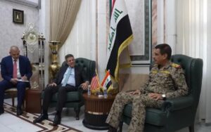 رئيس أركان الجيش العراقي الفريق أول الركن عبد الأمير رشيد يار الله يستقبل القائم بأعمال السفارة الأمريكية في بغداد ستيفن فاغن