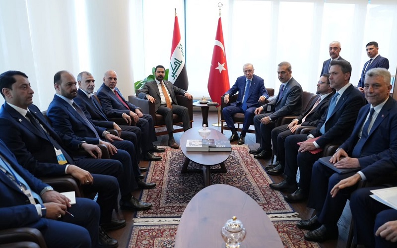 لقاء يجمع الرئيس التركي رجب طيب أردوغان ورئيس الوزراء العراقي علي الزيدي على هامش أعمال الدورة الحادية والثمانين للجمعية العامة للأمم المتحدة في مقر المنظمة الدولية بمدينة نيويورك