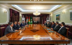 اجتماع بين رئيس الاتحاد الوطني الكوردستاني بافل طالباني ورئيس جماعة العدل الكوردستانية علي بابير