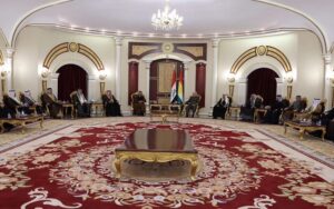 رئيس الحزب الديمقراطي الكوردستاني مسعود بارزاني يستقبل وفداً من أمراء وشيوخ ووجهاء العشائر العراقية