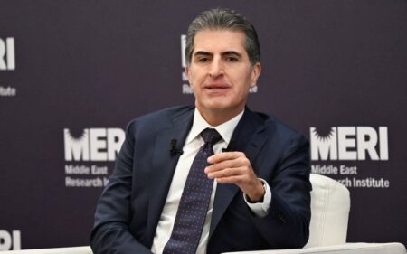 رئيس إقليم كوردستان نيجيرفان بارزاني