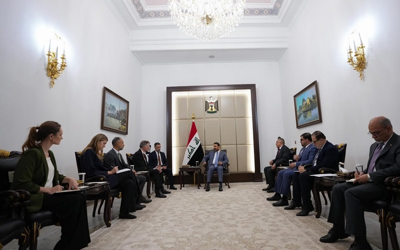 رئيس الوزراء العراقي علي فالح الزيدي يستقبل مستشار الأمن القومي البريطاني جوناثان باول