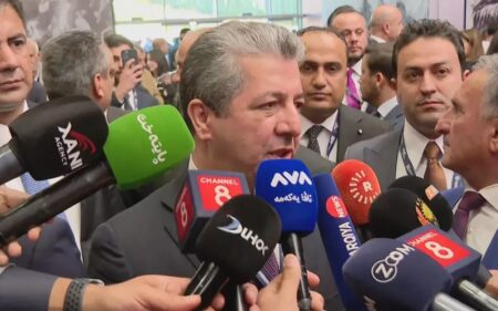 رئيس حكومة إقليم كوردستان مسرور بارزاني يتحدث للصحفيين