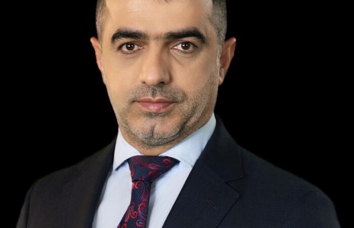 هەڕەشە کارێکی هەڵەیە