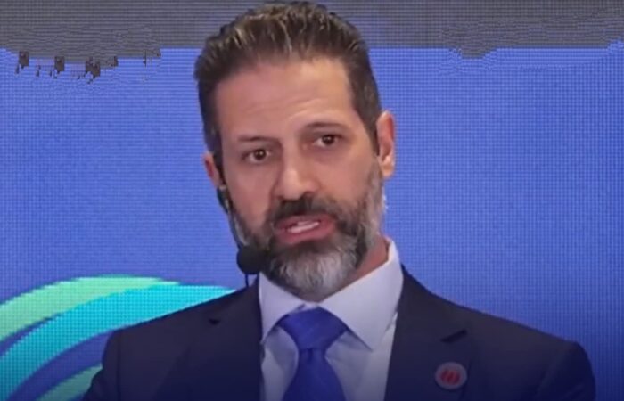 قوباد تاڵەبانی: بڕوامان بە دیالۆگە