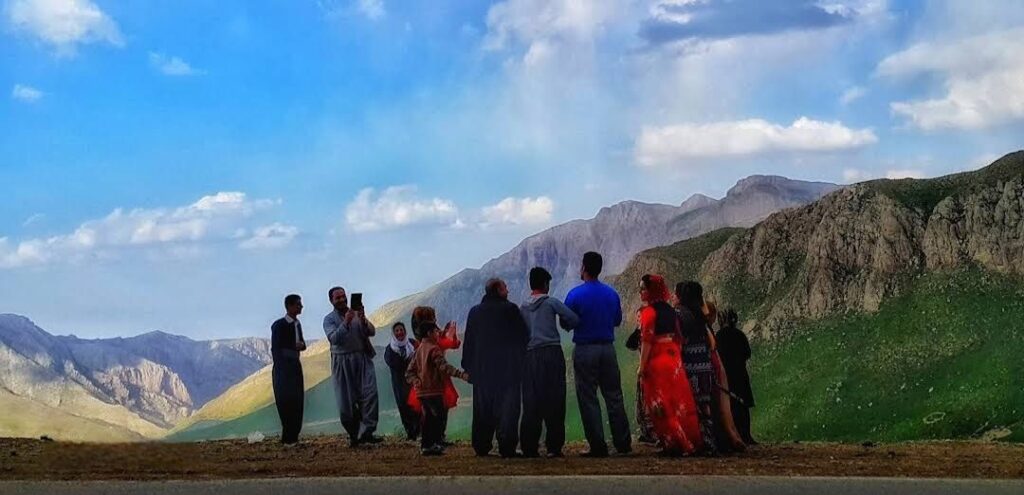 زمان خەڵکی دزڵی