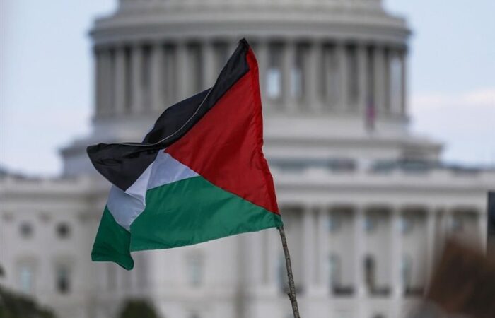 ناڕەزایەتییەکی مێژوویی لە دڵی میدیای ئەمریکیدا؛ 300 نووسەر بایکۆتی ڕۆژنامەی نیویۆرک تایمز دەکەن ڕۆژنامەی نیویۆرک تایمز