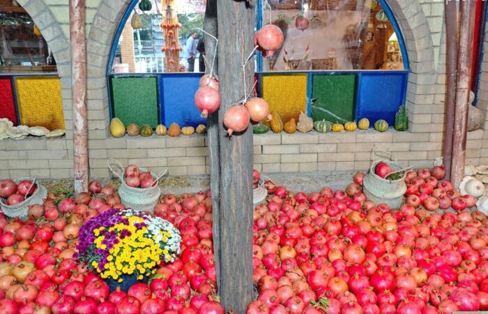 ڤیستیڤاڵی هەنار، دەوامی سبەینێی ڕاگرت