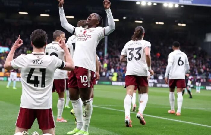 ئالان شیرەر